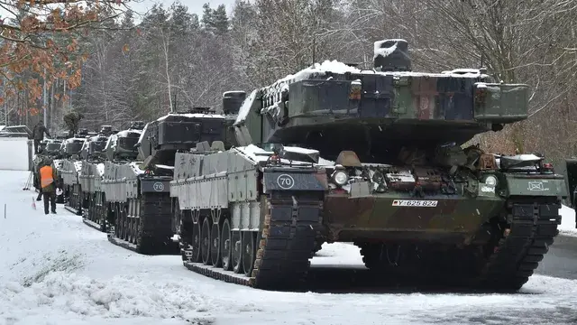 Назвали сроки отправки танков Leopard Украине
