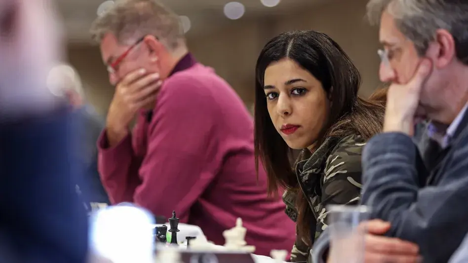Судья Шоре Баят Что происходит с вами в шахматах, когда вы выступаете за права женщин в Иране