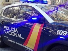 Студентка арестована в Малаге после того, как ее бойфренд, также арестованный, избил одноклассницу.