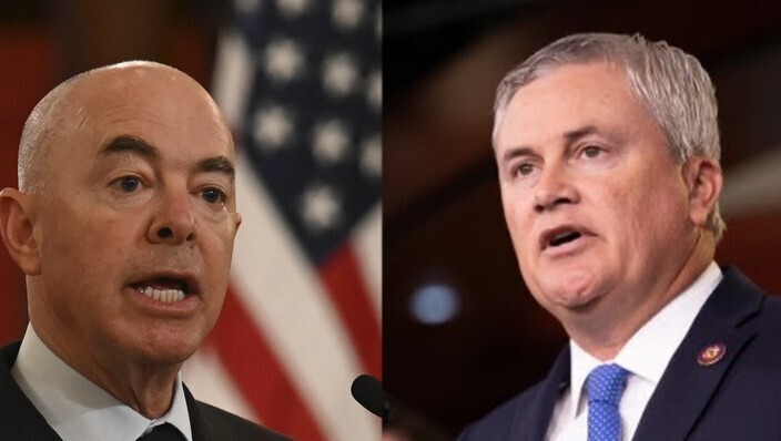 Комер призывает пограничников дать показания о том, что политика Байдена «разжигает» миграционный кризис!!!