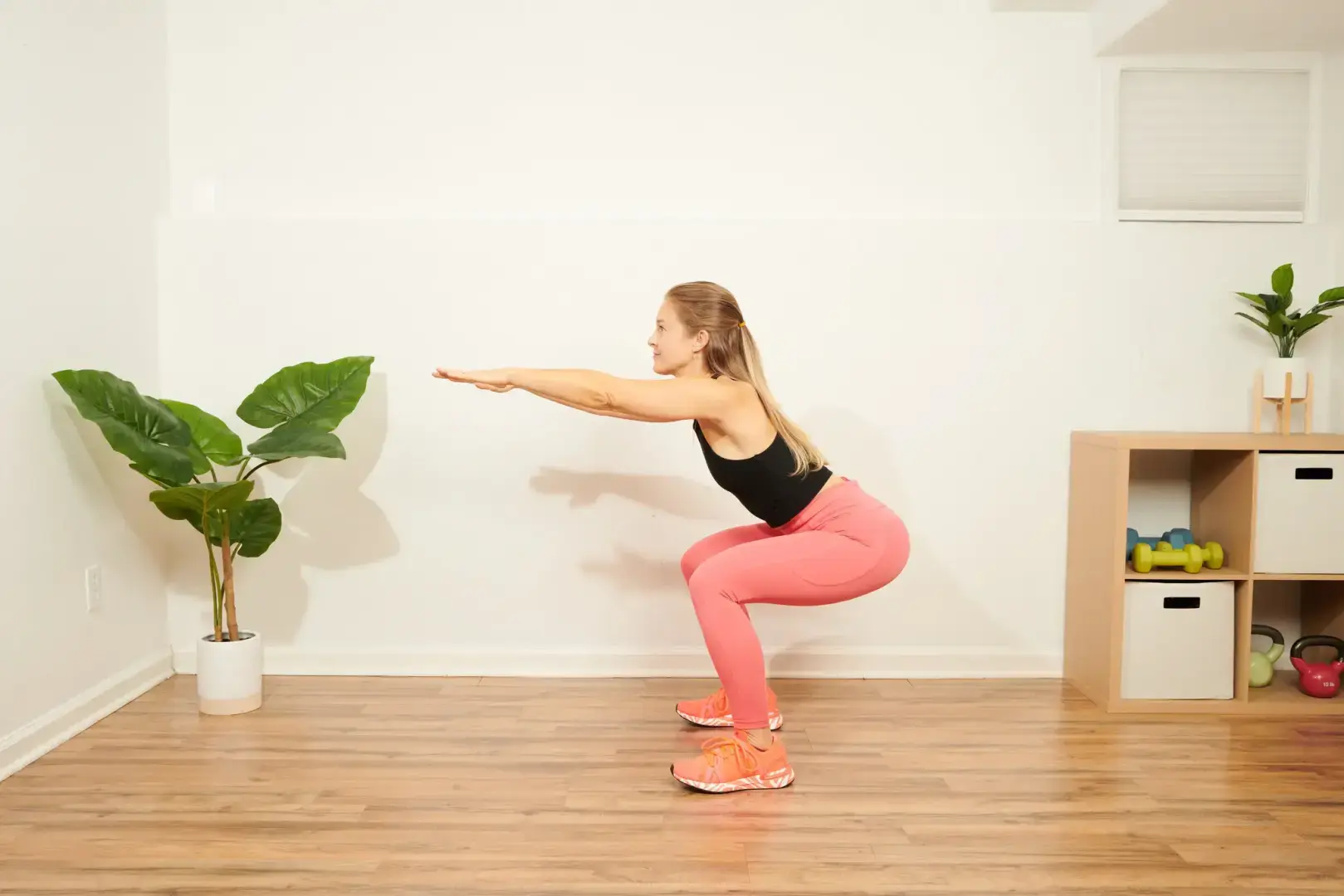 Вы можете выполнять эту 10-минутную тренировку дома без оборудования