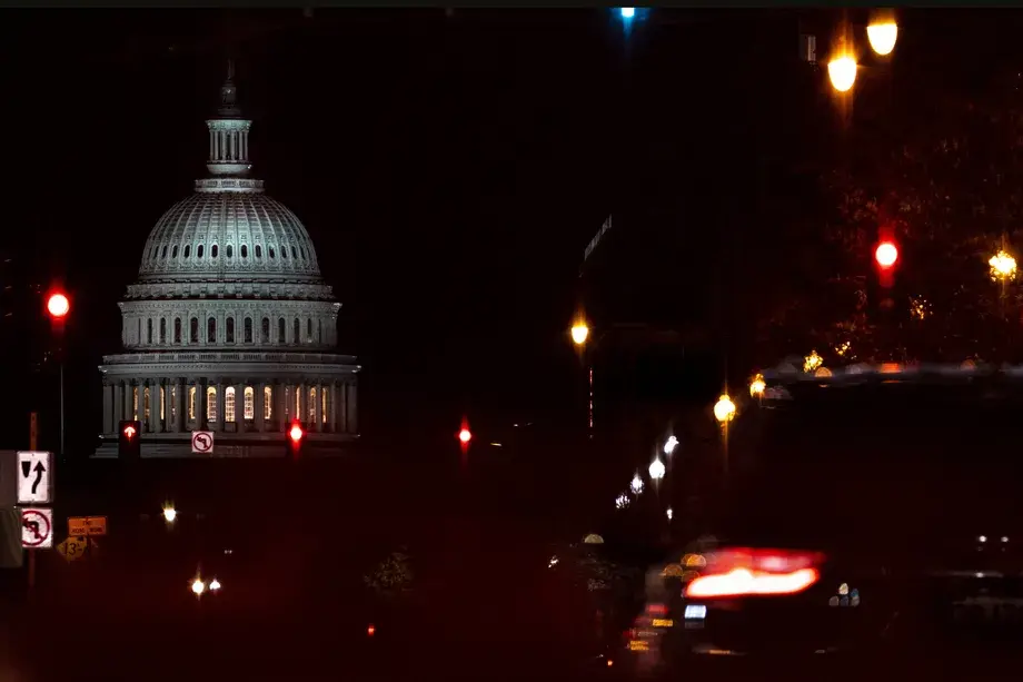 США только что нарушили лимит долга. Что происходит сейчас?