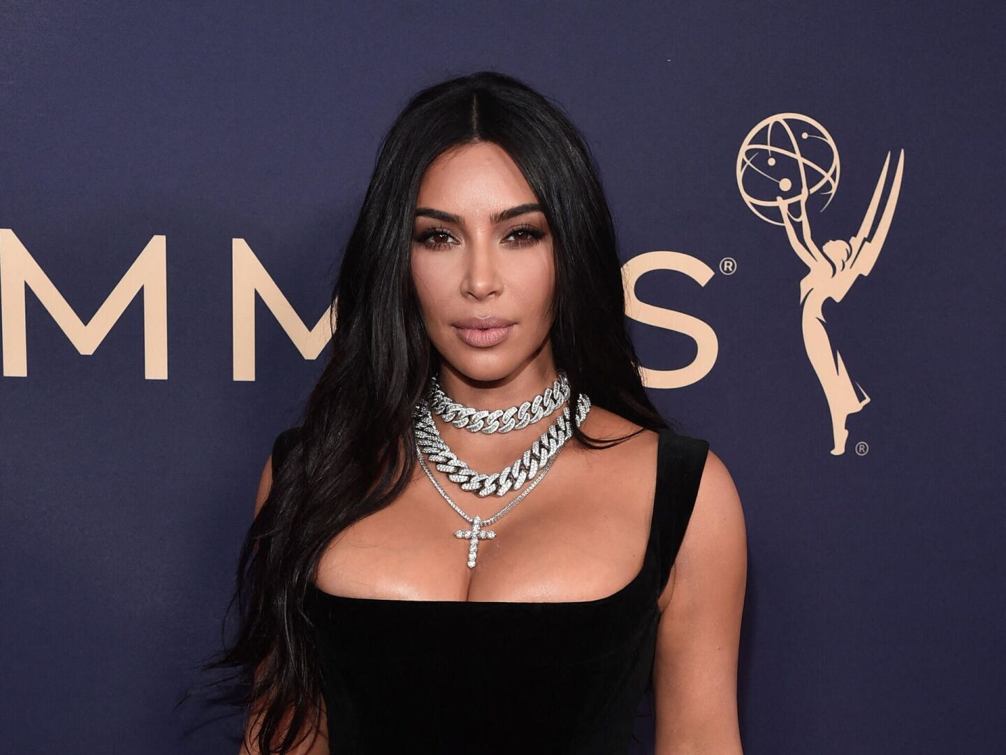 Ким Кардашьян Восстанавливает Историческую Связь с Принцессой Дианой с Помощью Attallah Cross