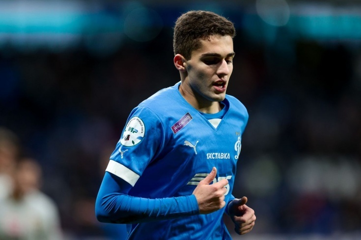 Корнев:По поводу перехода Захарьянав "Челси" дверь полностью закрыта.