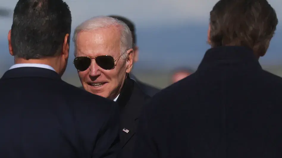 Находка секретных документов. Байден преуменьшает значение дела