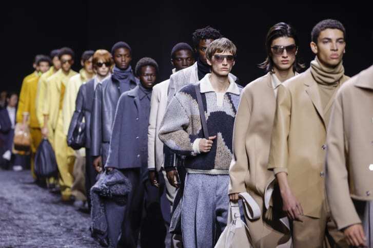 Простота, голые торсы и изысканный пошив на Неделе мужской моды в Милане