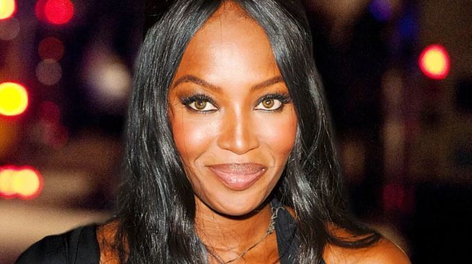 Ужас что сделала Наоми Кэмпбелл со своим лицом.