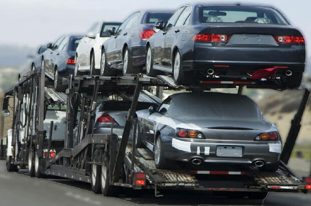 Импорт автомобилей в Россию увеличивается.