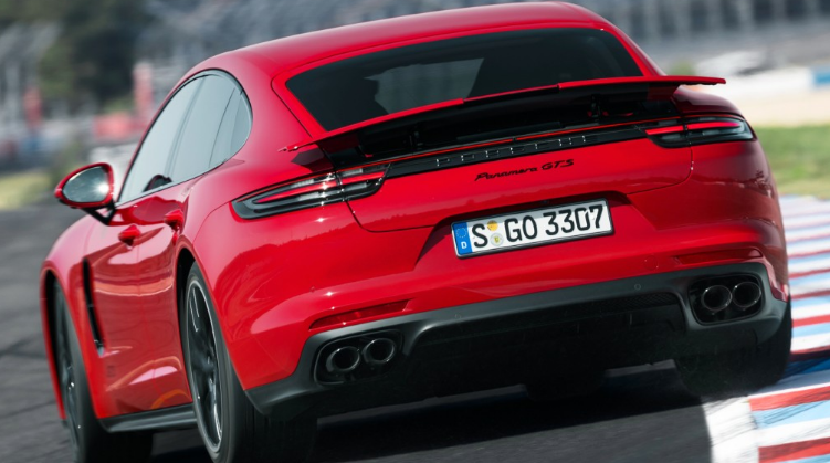 Porsche Panamera GTS(2019 – 2020)