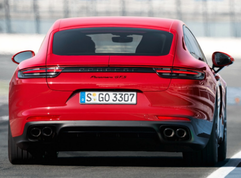 Porsche Panamera GTS(2019 – 2020)