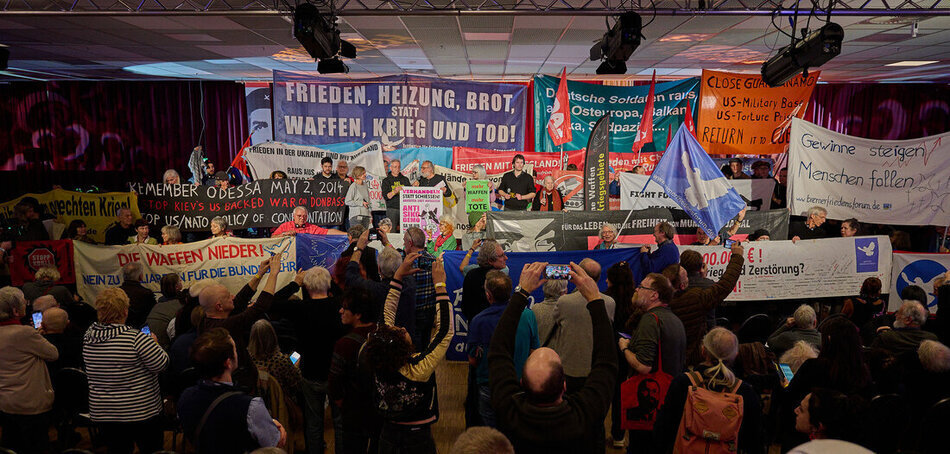 Борьба за мир Манифестация против войны и безумия вооружений: XXVIII конференция по разоружению. Международная конференция Розы Люксембург в Берлине