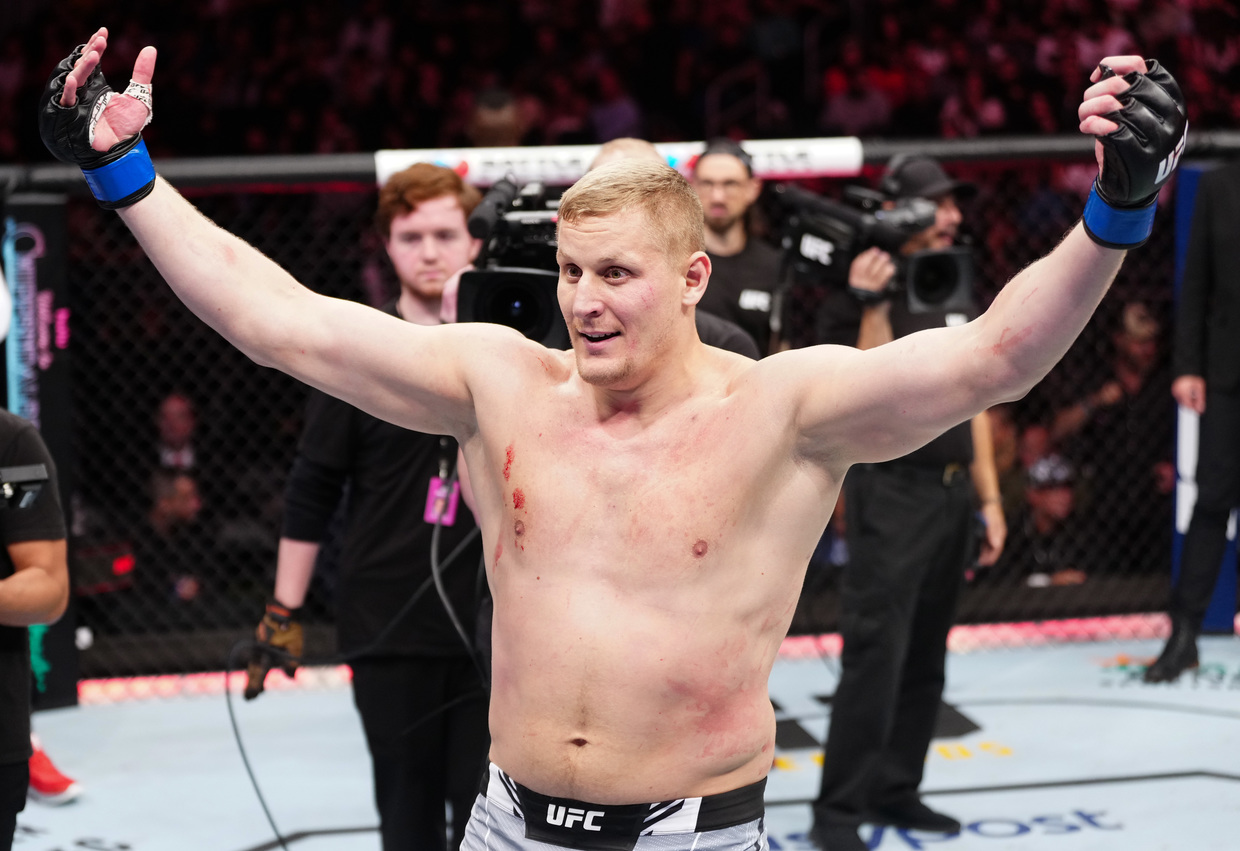 Роган говорит о "страшной" угрозе со стороны российского тяжеловеса