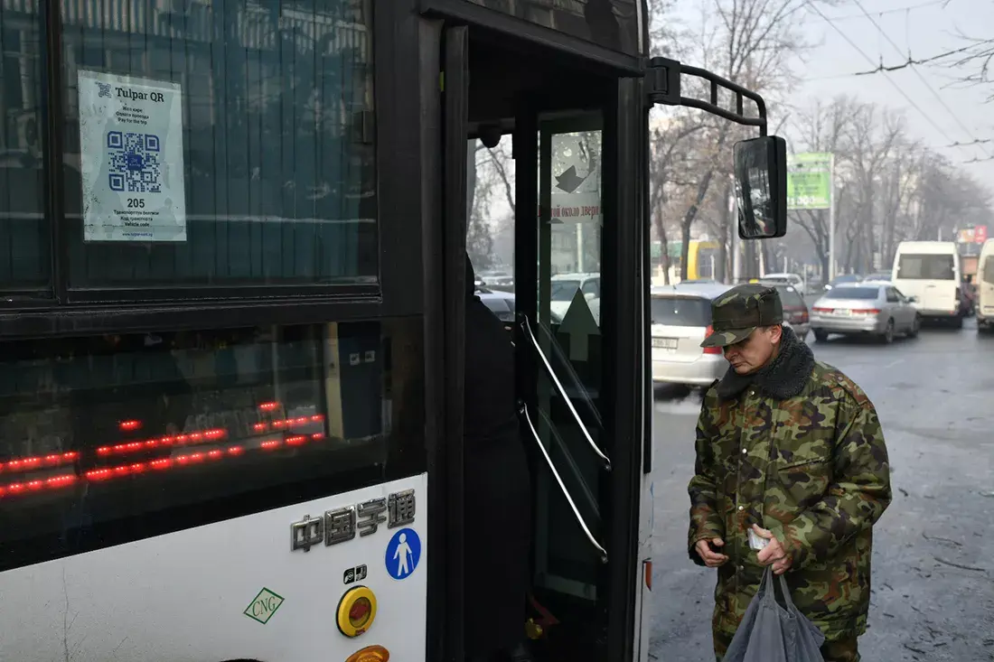 Кыргызстан: Бишкек рассчитывает на китайские автобусы, работающие на газе, для очистки воздуха