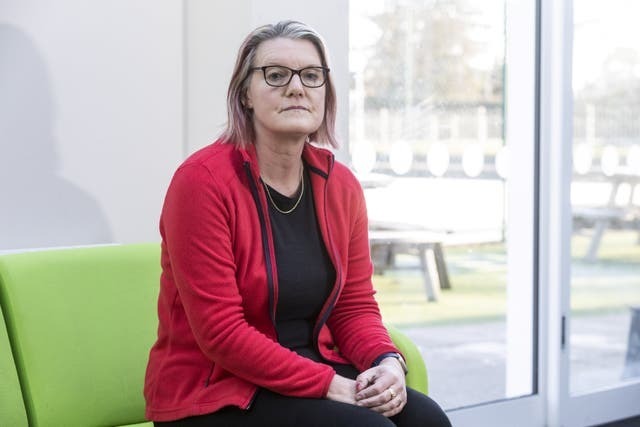 Женщине приказали разрешить мужчине, изнасиловавшему ее, жить в семейном доме