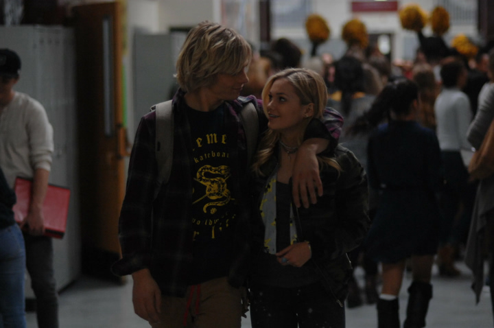 Молодежная комедия «Статус обновлен» вышел фильм в2018 году.