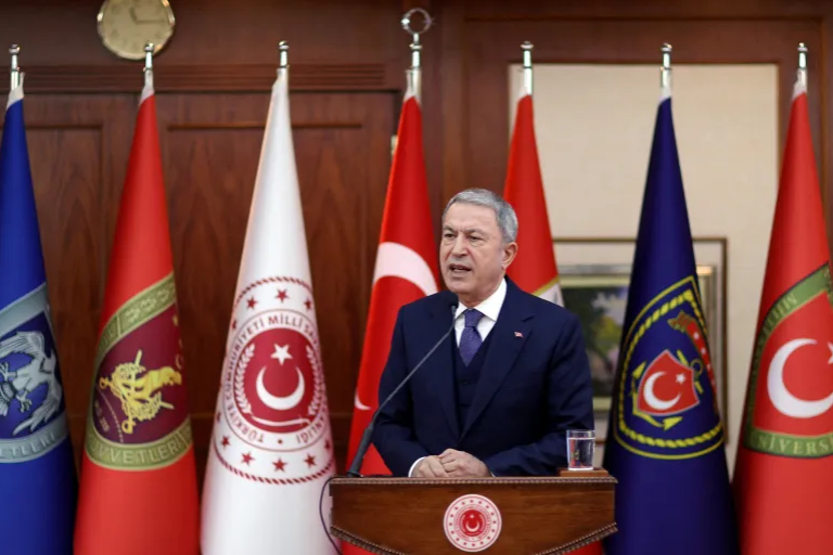 Турция отменила визит шведского министра из-за протестов правых.