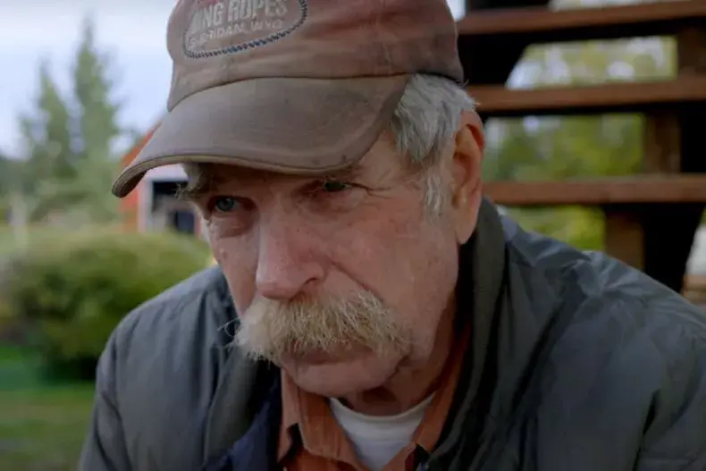 Мужчине, которому медведь оторвал лицо, пришлось выкапывать мусор из собственных дыхательных путей