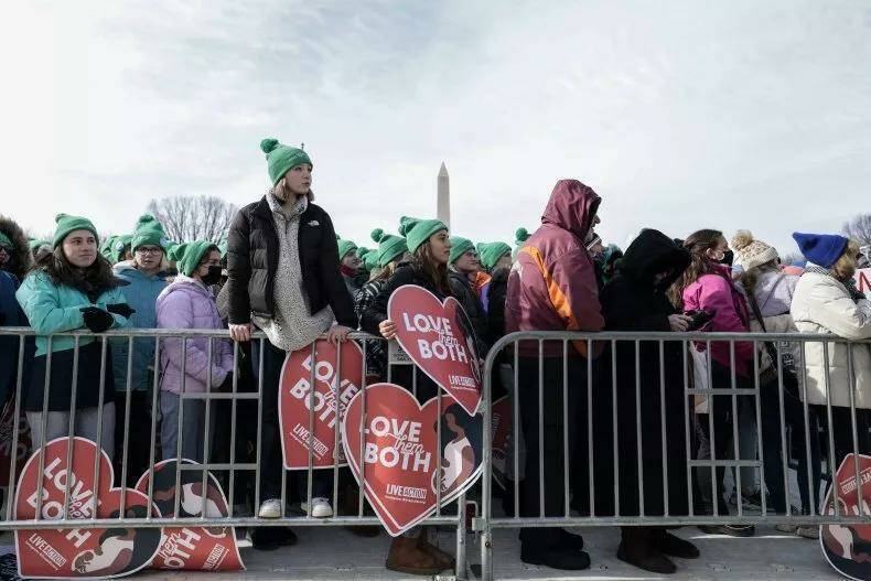 Аборт не должен быть вариантом по умолчанию | Мнение