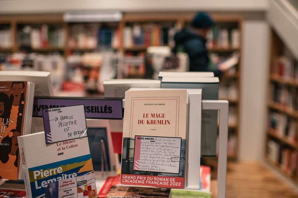 Хитовый французский роман пытается объяснить Путина. Слишком хорошо, говорят некоторые критики.