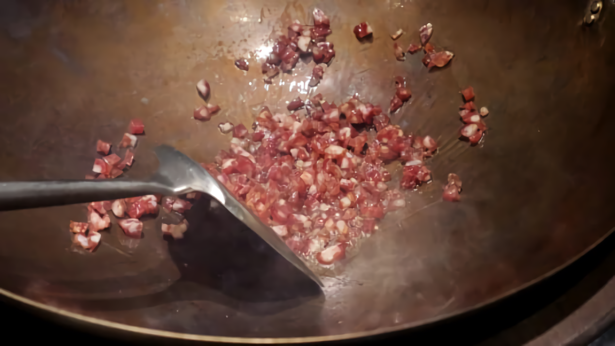 В иллюстрированном путеводителе по Лунному Новому году представлено описание лунного года.