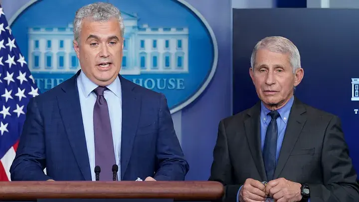 ВОСПОМИНАНИЕ: страница Википедии для нового главы администрации Байдена была очищена фирмой Демократической партии, чтобы скрыть корпоративное прошлое