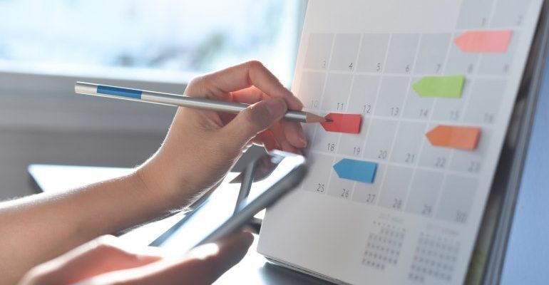 Как отдыхают в мае 2023 г, официальные выходные: майские праздники продлят с 1 до 10 мая? Будут ли выходные на майские праздники 2023