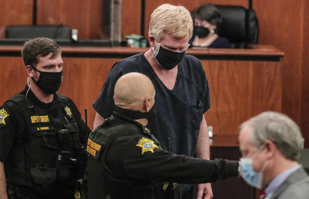 Алекс Мердо предстает перед судом по делу об убийстве жены и сына в 2021 году