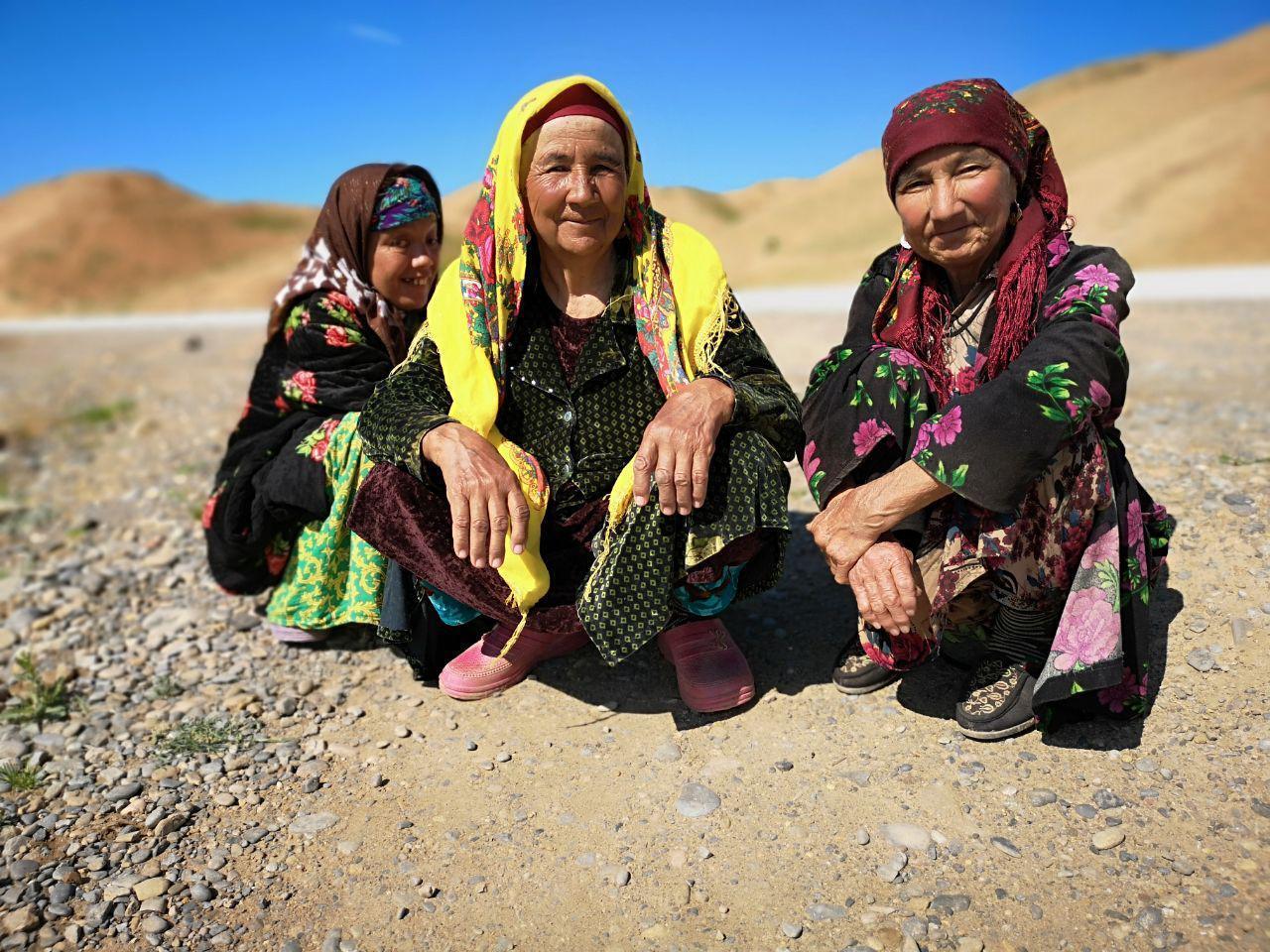 Таджикский сама. Таджики. Таджикские женщины. Жители средней Азии. Таджики фото.