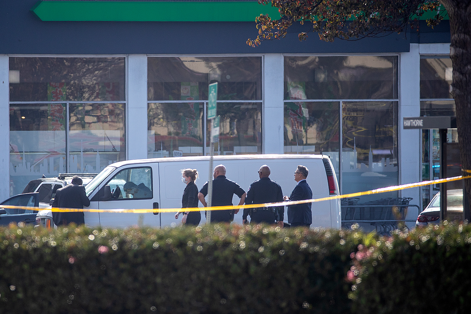 ЗЛОвещий СТАРИЧОК ...Оперативные новости о ужасающей и массовой стрельбе в Монтерей-Парке. Возможно ли было предотвратить преступление ?