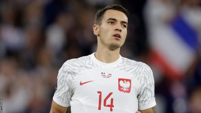 Якуб Кивиор: Переход защитника сборной Польши в "Арсенал"