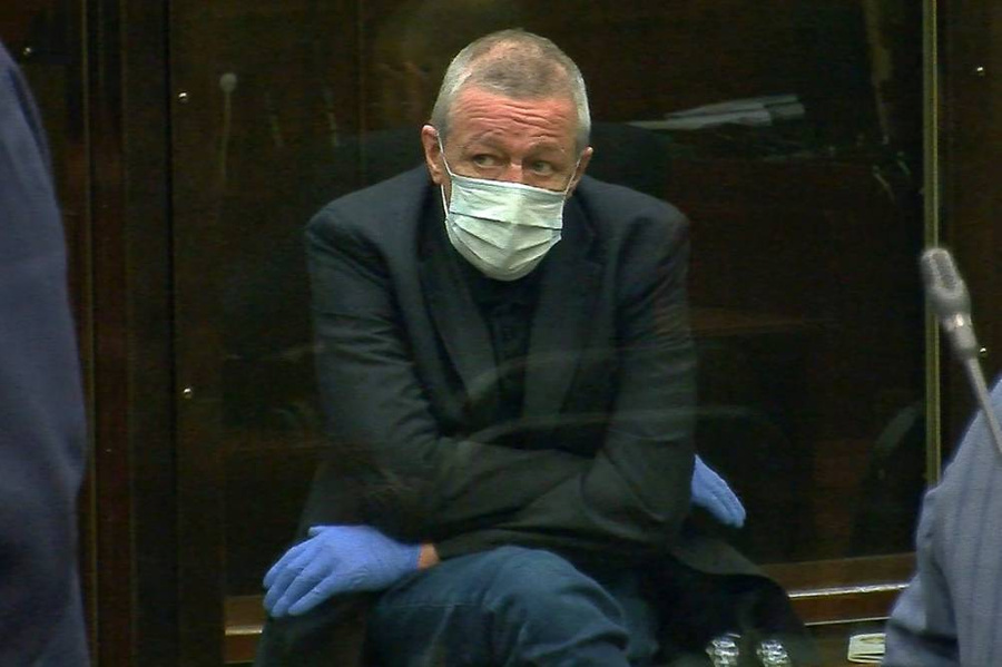 Сменит ли зэк Михаил Ефремов колонию на принудительные работы