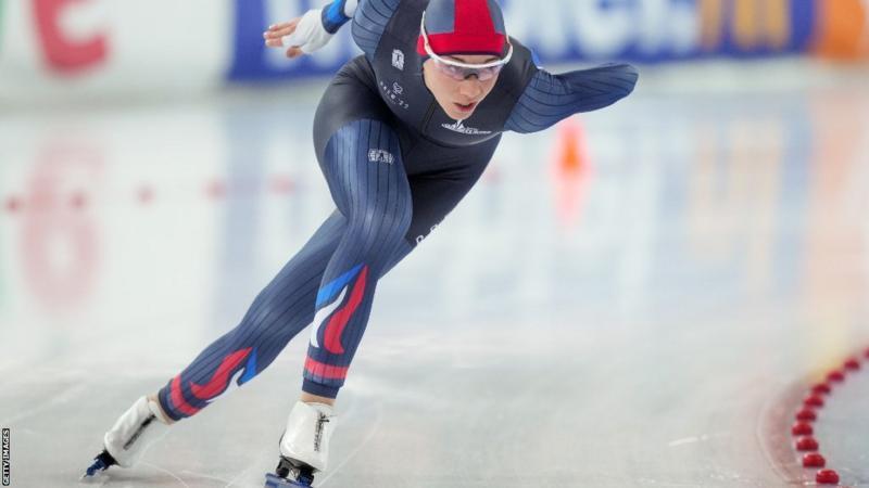 Эллия Смединг: британская конькобежка на длинной дистанции выиграла бронзу чемпионата Европы на дистанции 1000 метров