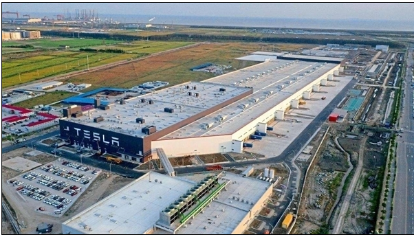 Однажды Маск похвалил китайских рабочих за то, что они могут работать до 3 часов ночи. Немецкие рабочие Tesla уволились