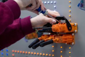 Выпускники школ всё больше выбирают стажировку