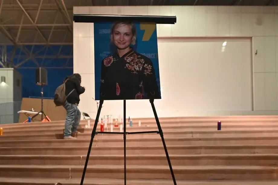 Объяснены уголовные обвинения Алека Болдуина и хаотичное производство Rust