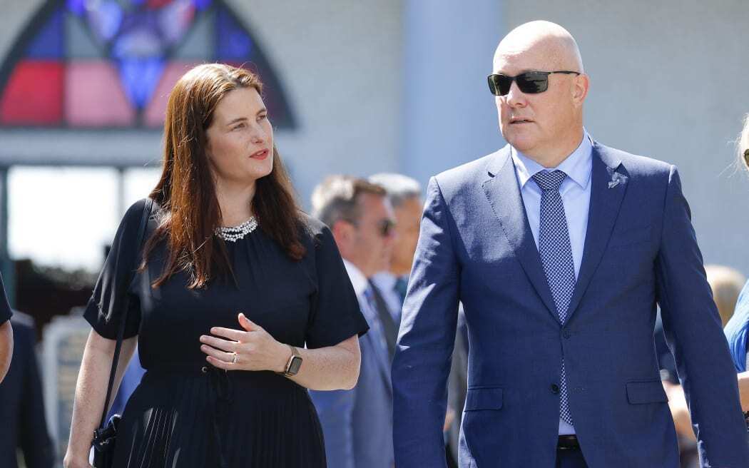 Хипкинс и Люксон обвиняют Ратану в вызывающей разногласия риторике