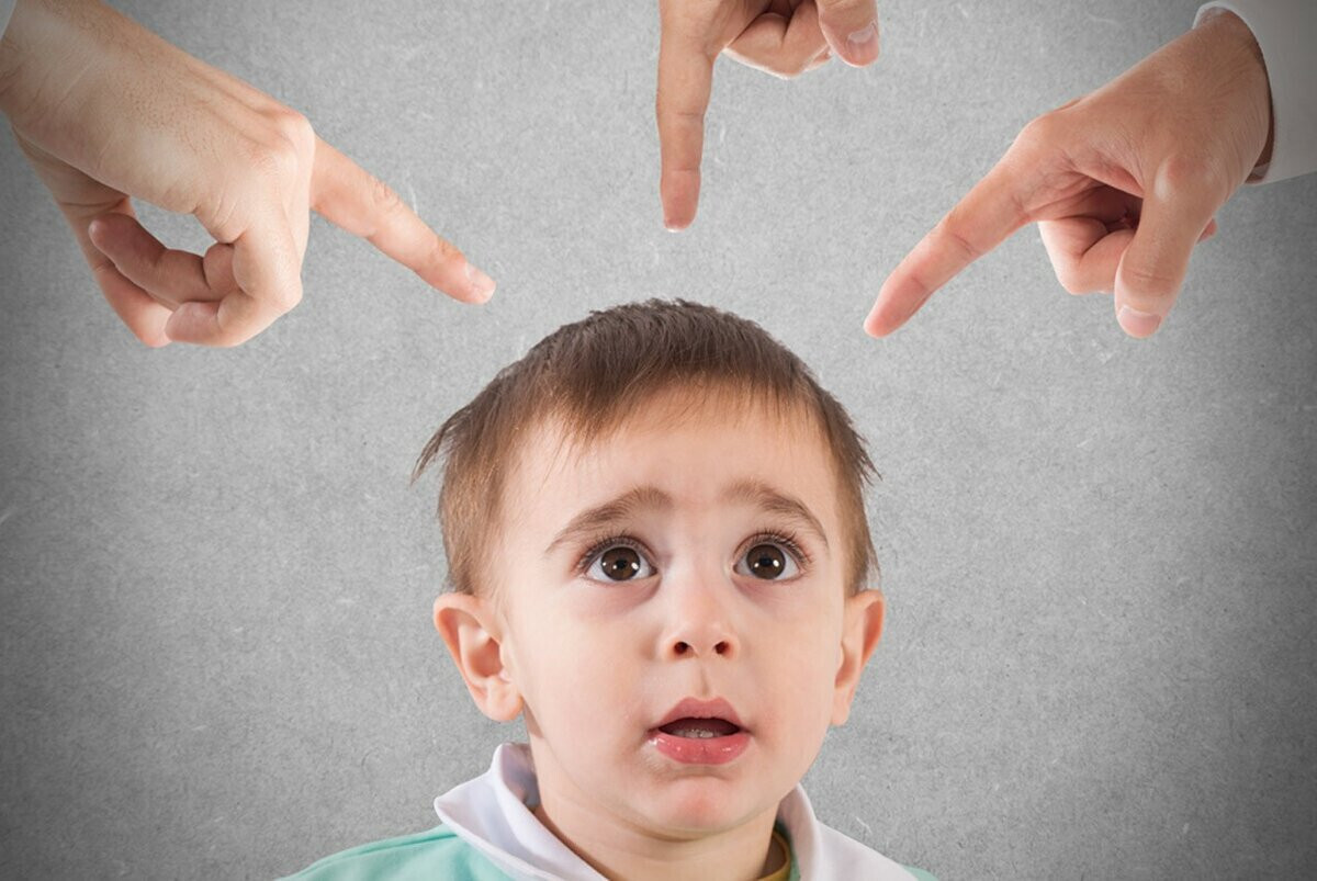 Объясняем ребенку на пальцах, что без образования он никто и звать его никак