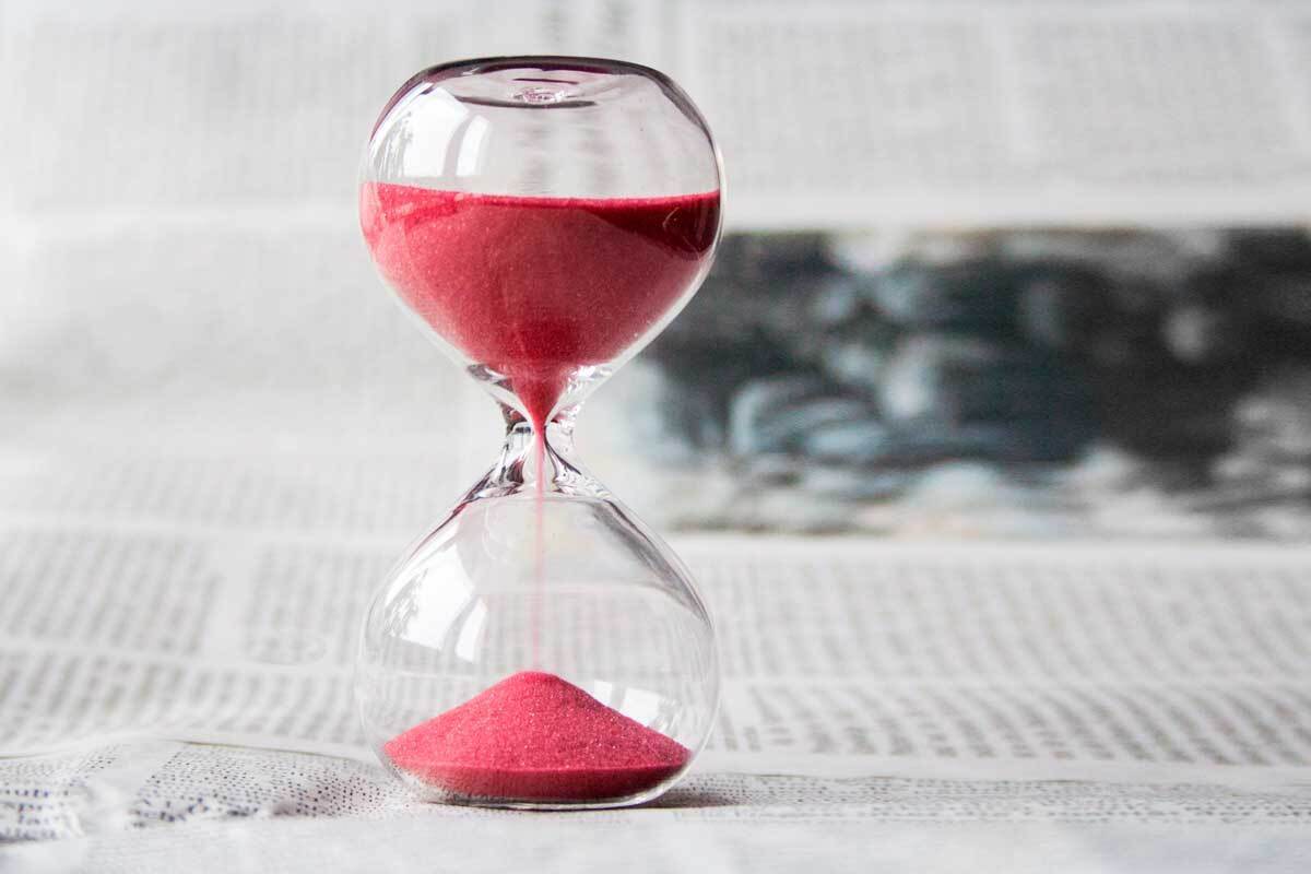 Выплаты страховых взносов предприятий из 70 направлений отложены на более поздний срок