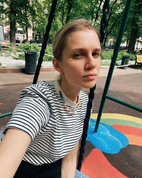 'Не знаю почему, но догадываюсь': Мельникова впервые объяснила, почему ее не взяли в новый фильм 'Папины дочки'