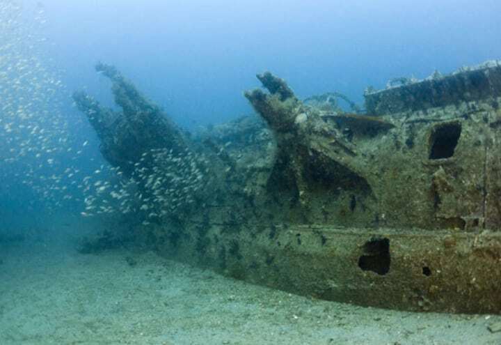 Заброшенные подводные лодки - уникальное зрелище, которое вызывает мурашки по коже.