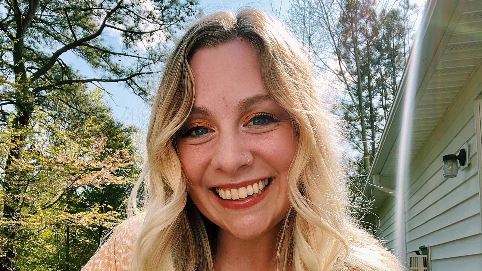 Учительница , застреленная шестилетним учеником, написала близким сообщение о бездействии школы