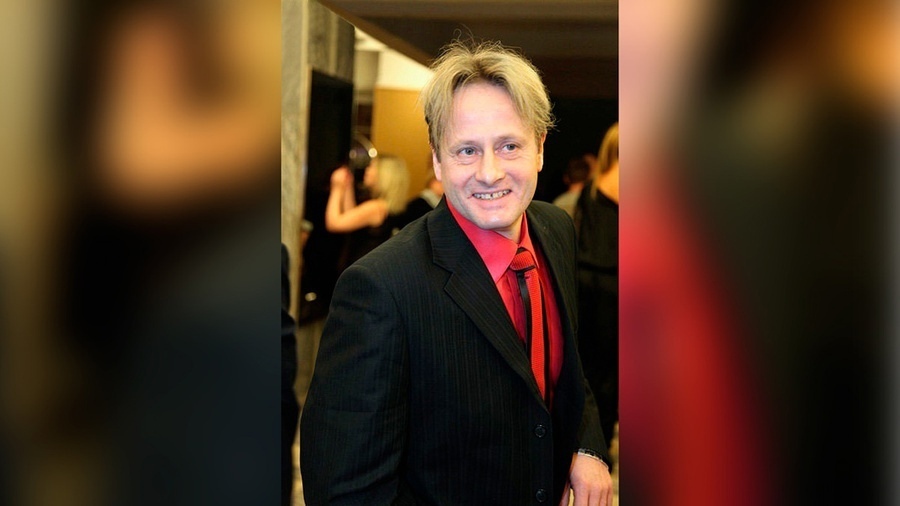 Звезда "Папиных дочек", "Шести кадров" и режиссёр "Сватов" Эдуард Радзюкевич заявил о желании отправиться добровольцем в зону СВО.