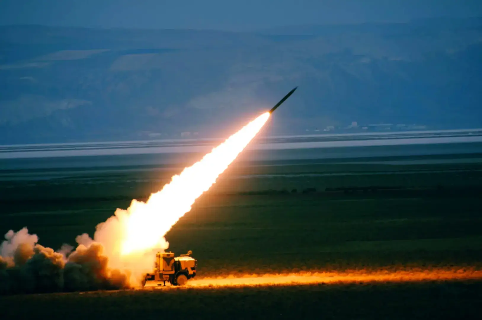 На перевале Дятлова погибли студенты, причиной тому стала неудачный запуск ракеты.