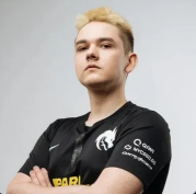 Yatoro рассказал о введении новых героев в пул игроков Team Spirit