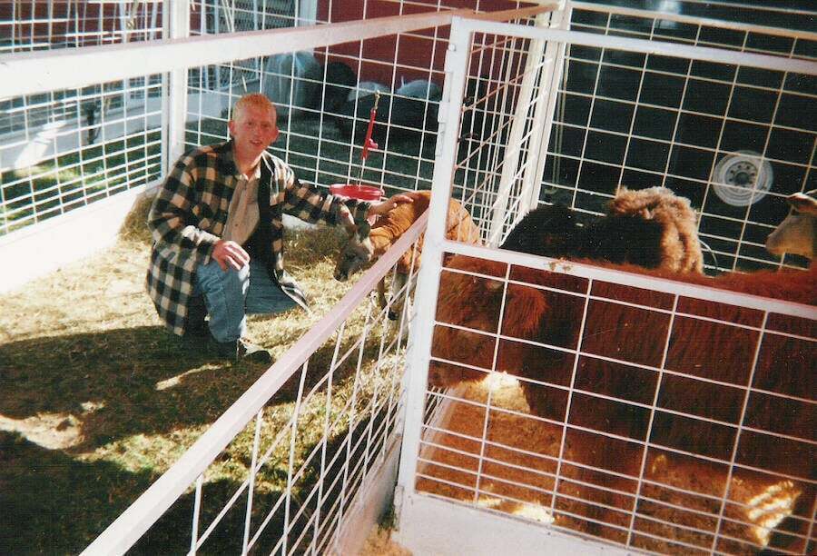 Непонятное дело о пропавших без вести Брэнсона Перри, в котором замешан министр-людоед.