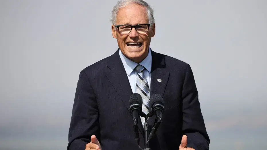 Группы по защите прав на оружие выступают за то, чтобы власти штата Вашингтон запретили полуавтоматические винтовки