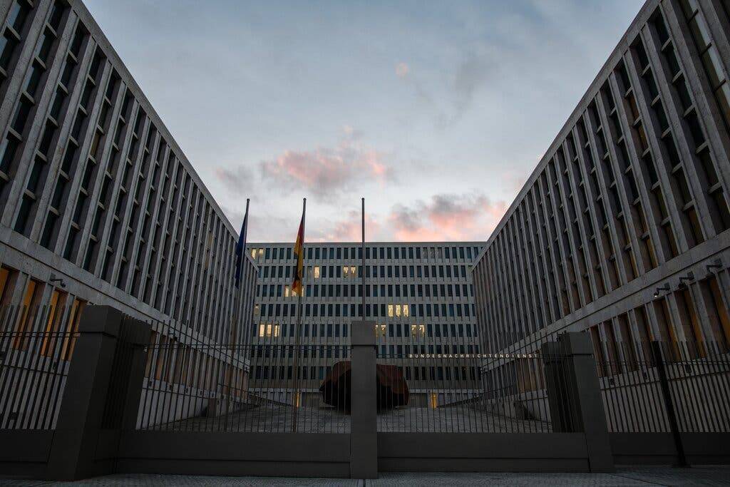 В Германии арестован мужчина, обвиняемый в пособничестве российскому шпионажу.