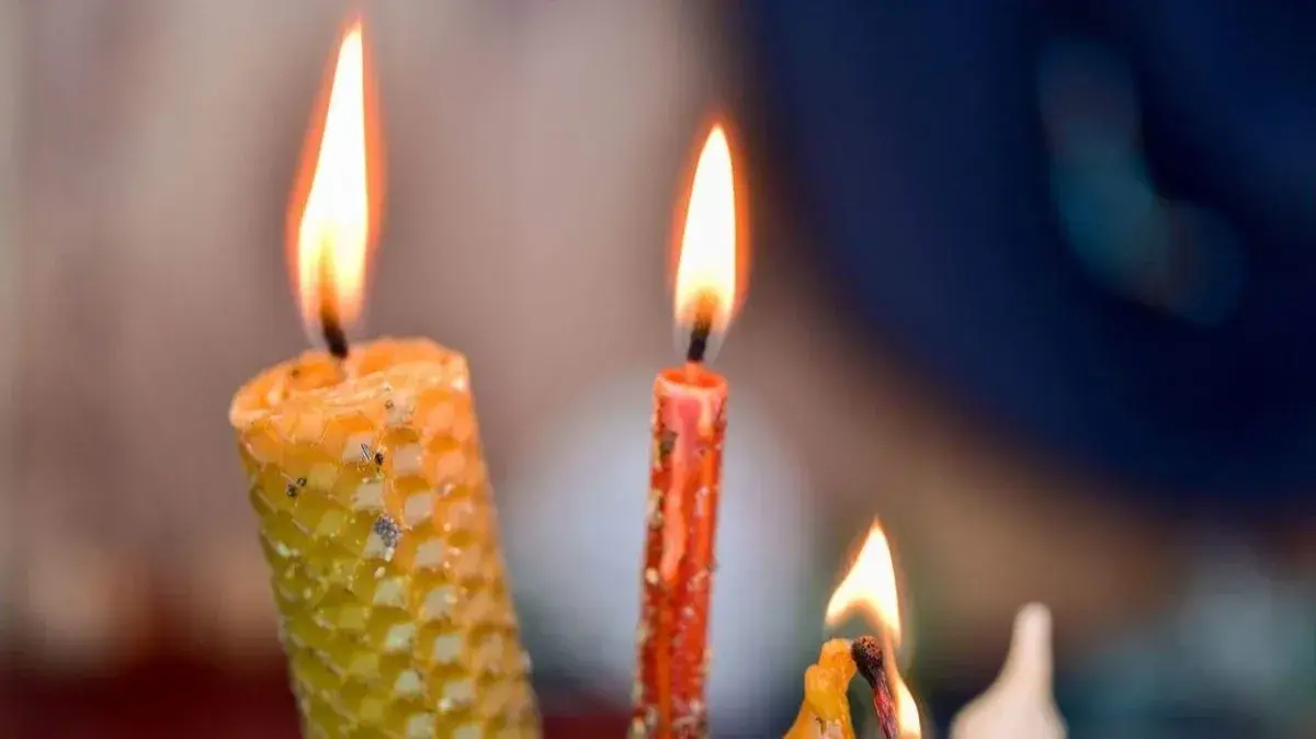 Что такое громничная свеча: почему ее делают на Сретение Господне 15 февраля, где хранят и когда зажигают – традиции церкви и предков