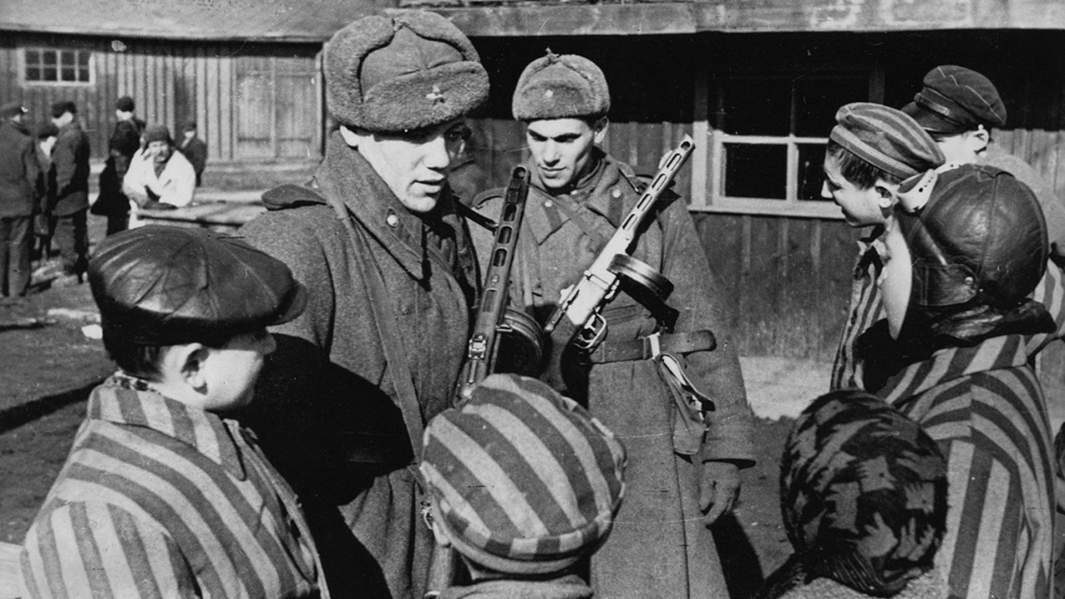 Ru:«‎Некому будет напомнить о том, что Аушвиц освобождала Красная армия»‎ En:"‎No one will be reminded that Auschwitz was liberated by the Red Army"‎