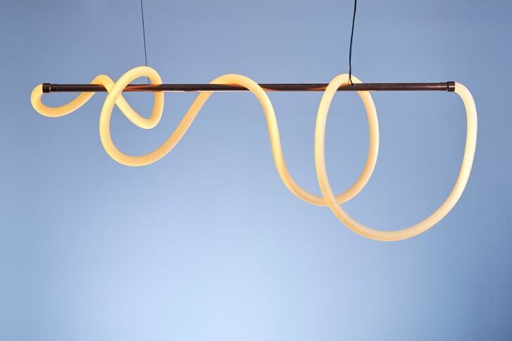 Колонки с коровьим навозом и коврики из собачьей шерсти: инновационная разработка на Сингапурской неделе дизайна